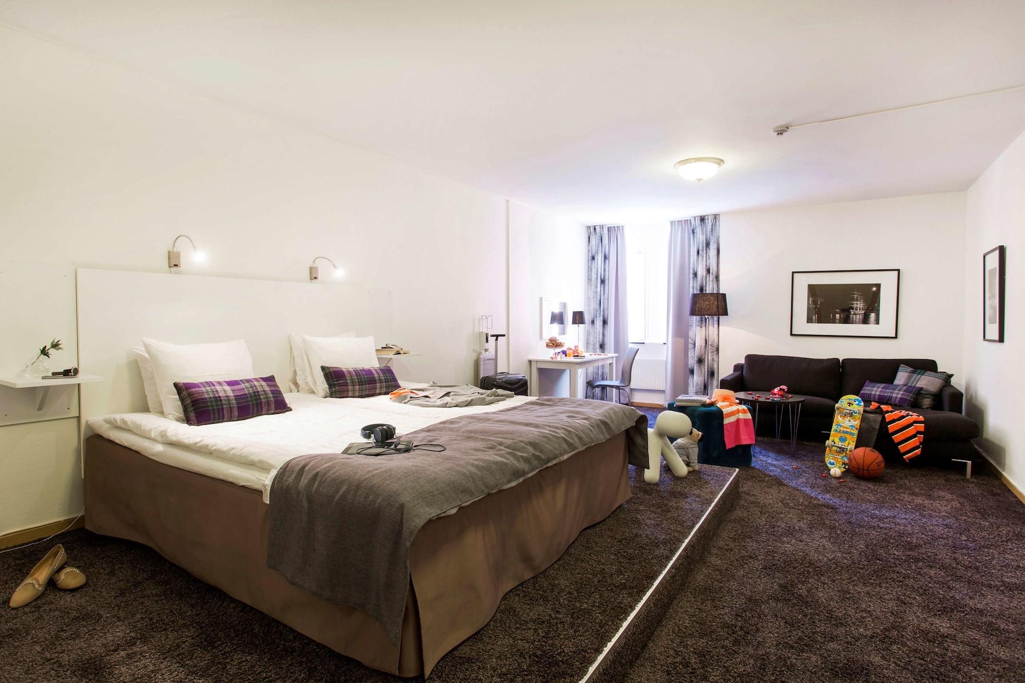 Hotell Western 3*