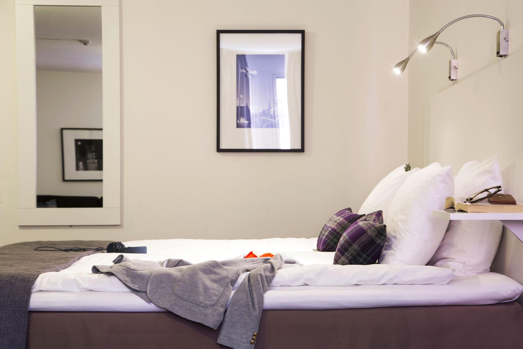 Western Hotell 3*
